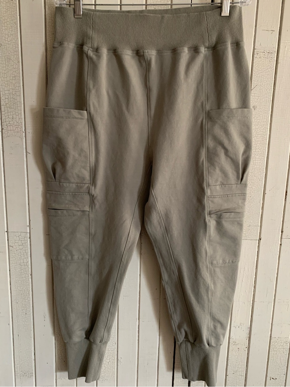 Ampersand Ave 
Green Taupe 
Stretchy Sweatpants Jogger Pants 
Size XL